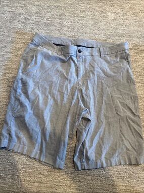 lululemon athletica Men's Flat-Front Shorts in Light Gray